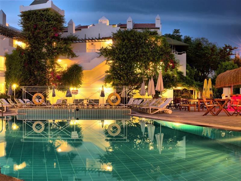 קוסדסי Hotel Golden Gate מראה חיצוני תמונה