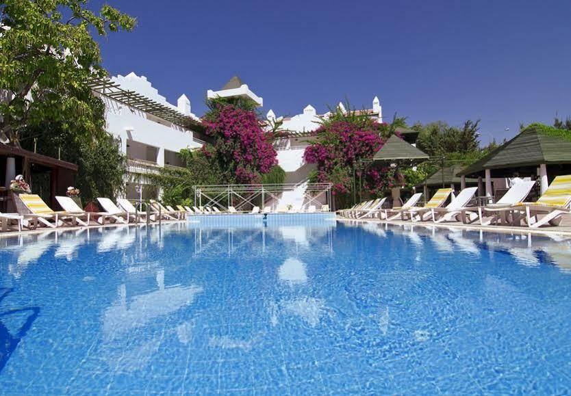קוסדסי Hotel Golden Gate מראה חיצוני תמונה